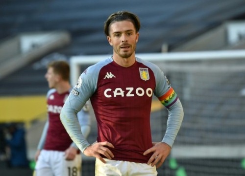 Chưa chính thức sang Man City, Jack Grealish đã bị fan cuồng đốt áo