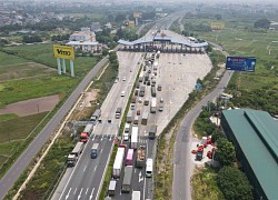 Khởi tố đối tượng cố tình điều khiển ô tô đi vào "luồng xanh"