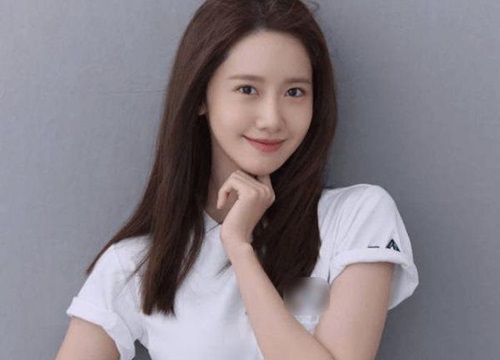 Những kiểu trang phục giúp Yoona SNSD ngoài 30 tuổi mà trông vẫn trẻ như gái đôi mươi