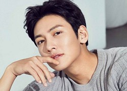 Tin nóng về tình trạng của Ji Chang Wook sau 2 tuần nhiễm COVID-19