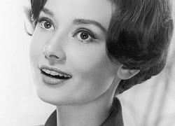 Audrey Hepburn: "It Girl" đời đầu, nàng thơ của Givenchy, cảm hứng thời trang khiến hậu thế kính cẩn nghiêng mình