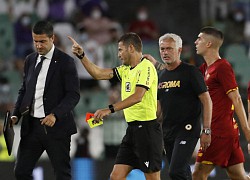 Mourinho bị đuổi, Roma thua thảm với đội hình chỉ còn 8 người