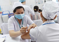 TP.HCM nguy cơ thiếu vaccine COVID-19 tiêm diện rộng sau ngày 9/8