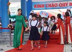 Học sinh TP HCM khó tựu trường sớm