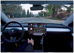 Autopilot trên xe Tesla có phải là tự lái hoàn toàn?