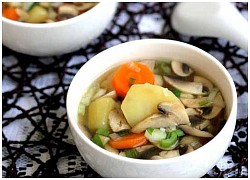 Canh khoai tây nấu nấm ngọt mát dễ ăn