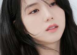 Đến xinh như Jisoo cũng từng có lúc xuống sắc vì chọn sai dáng lông mày, ảnh hồi pre-debut là bằng chứng rõ nhất