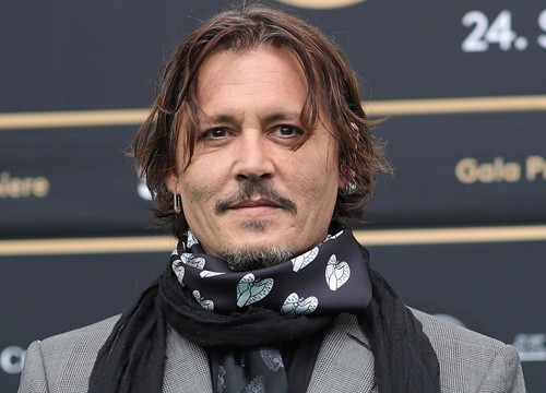 Johnny Depp nhận giải thưởng phim ảnh