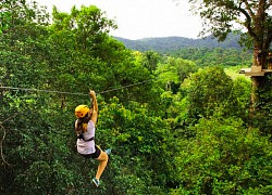 Màn giải cứu người mắc kẹt khi đu dây giữa vực thẳm khiến dân mạng cười bò, nhân viên cứu hộ &#8220;lộn nhào&#8221; như ninja