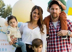 Messi thư giãn tại Barcelona