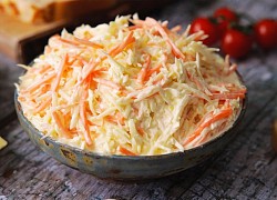 Món salad bắp cải và cà rốt chống ngán