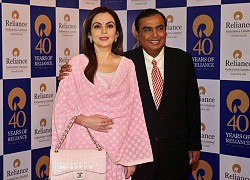 Mukesh Ambani - Tỷ phú giàu nhất Châu Á thuê 600 người giúp việc và chuyện tình đẹp với vợ vũ công