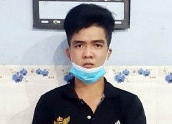 Nam thanh niên bị bắt khi đang đi giao súng đạn