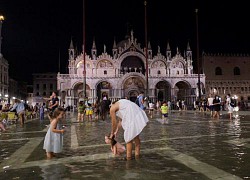 Ngập lụt bất thường tại thành phố du lịch Venice