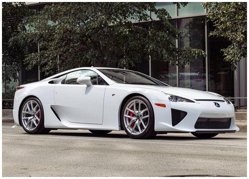 Siêu xe hàng hiếm Lexus LFA còn như mới được bán đấu giá