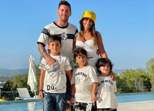 Messi tiết lộ khoảnh khắc đau lòng, gia đình rối bời trước ngày về PSG