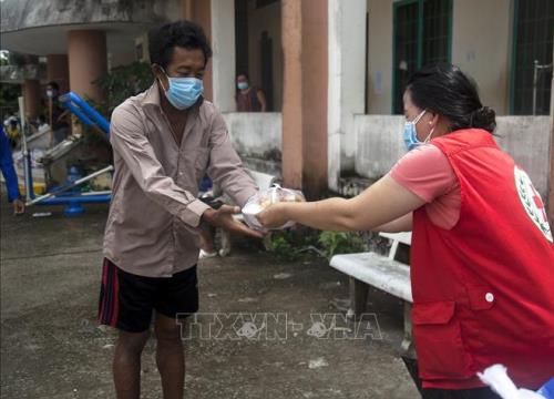 Những bếp ăn tình thương luôn đỏ lửa trong mùa dịch COVID-19