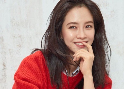 Song Ji Hyo tiết lộ quy trình chăm sóc 'làn da không tuổi'