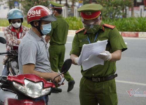 Giãn cách xã hội, người sống ở Hà Nội có được về quê chăm người ốm?