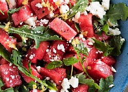 Biến dưa hấu thành món salad mát lạnh người già đến trẻ nhỏ đều mê