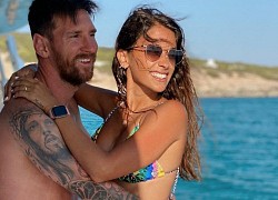 Bỏ Barca lại sau lưng, Messi cùng vợ hẹn hò ở Paris