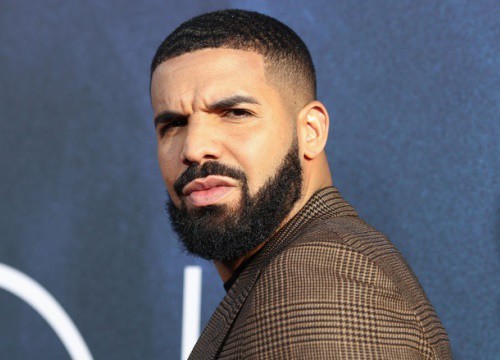 Drake bị rụng tóc sau khi khỏi Covid-19