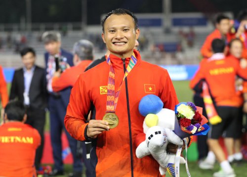 Huy chương SEA Games của Trọng Hoàng bán được hơn 200 triệu đồng