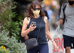 Jennifer Garner giản dị đi dạo phố ở New York