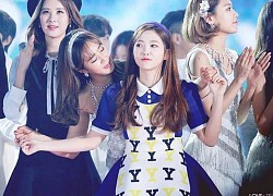 Phản ứng đáng yêu của Yeri (Red Velvet) khi liên tục bị tiền bối cùng nhà chọc ghẹo: Hội chân dài SNSD đúng là nghịch quá đi!