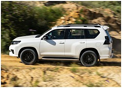 Toyota Prado đời mới sắp ra mắt: Lột xác trong ngoài, có điểm còn mang lên cả Lexus