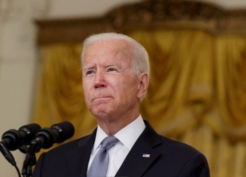 Tỷ lệ ủng hộ Biden xuống mức thấp nhất