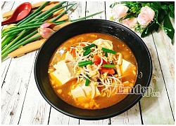 Cách làm canh chua nấu đậu thịt cho cả nhà ngon cơm