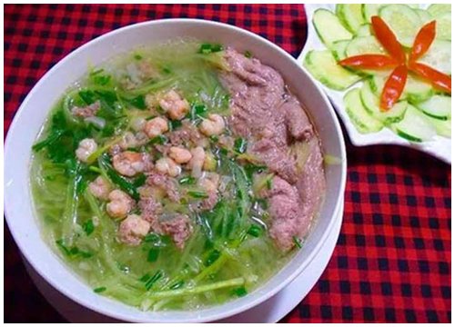 Cách nấu canh tôm với bầu "chồng chan vợ húp gật đầu khen ngon"