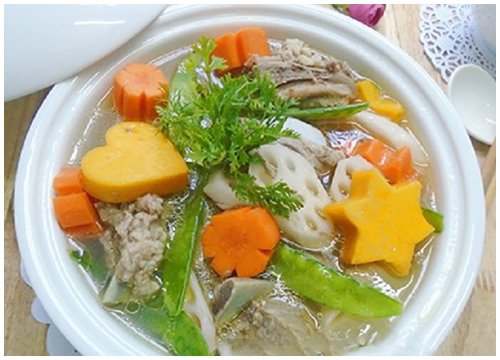 Canh rau củ hầm xương thanh mát bữa cơm tối ngày hè oi ả