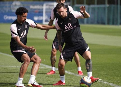 'Dựa hơi' Messi, đối thủ của PSG tăng gấp đôi giá vé