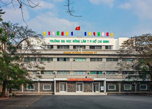 Hai trường đại học cho sinh viên nợ học phí trong dịch Covid-19