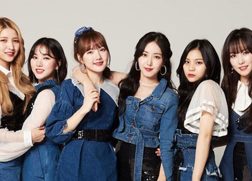 Trước khi tan rã, GFRIEND từng phải chứng kiến nam nghệ sĩ Nhật Bản mặc thiếu vải, cưỡng hôn trên show