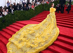 Tại Met Gala: Liệu "trứng rán không hành" của Rihanna, "thảm lau sàn" của Cardi B hay đại sứ hamburger Katy Perry mới nắm trùm?