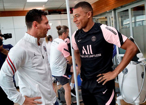 Tỏ ra thân thiết với Messi chỉ là "bề nổi", Mbappe đang dần xa cách ở PSG?