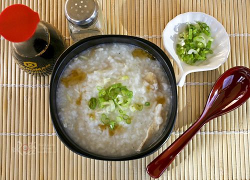 Ăn sáng bằng cháo gà, vừa bổ vừa tốt cho dạ dày