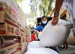 Bến Tre phân bổ gạo hỗ trợ cho người dân gặp khó khăn