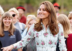 Công nương Kate và Meghan Markle khi diện váy mùa hè: Chị dâu rất hoa lá hẹ, em dâu "thị phi" lại giản dị bất ngờ