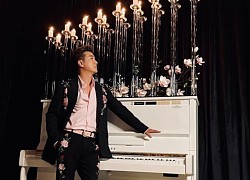 Đàm Vĩnh Hưng khóc không ngừng khi hát "Gánh mẹ" trong phòng thu