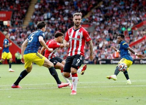 MU hòa thất vọng: Pogba hay, nhưng Solskjaer còn... dở