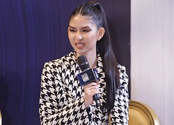 Mỹ nhân chuyển giới diện đồ phản cảm liền bị đuổi về, Hương Ly tỏ thái độ khi bị lôi vào cuộc