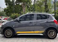 Những món đồ 'tiền mất tật mang' khi lắp trên ôtô