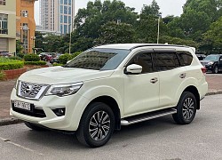 Nissan Terra cũ mất giá nhiều vì sử dụng động cơ xăng