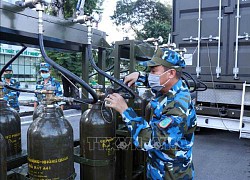 Quân đội triển khai trạm sản xuất oxy lưu động sẵn sàng hỗ trợ TP Hồ Chí Minh