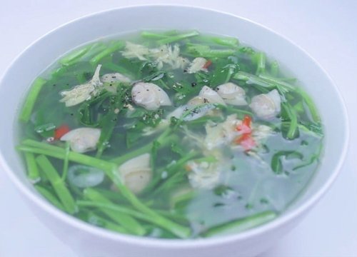 2 cách nấu canh nghêu rau muống và nấu mướp thanh mát đơn giản