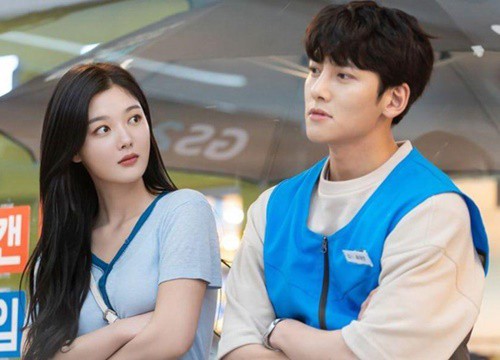 6 cặp đôi phim Hàn có phản ứng hóa học nhạt như nước lã: Lee Min Ho - Kim Go Eun nhìn sượng trân luôn